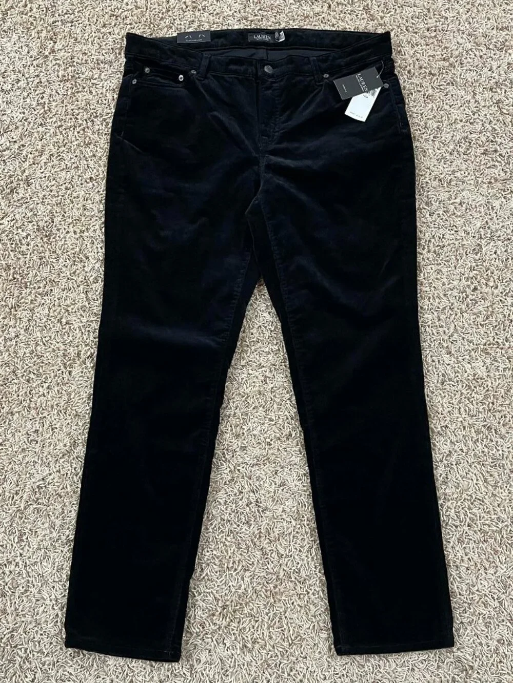 Lauren Ralph Lauren •	inseam streamlined sophistication